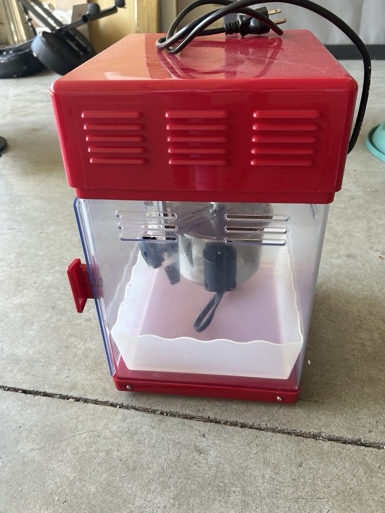Warning Pro WPM 25 Professional Nostalgia Red Popcorn Maker.