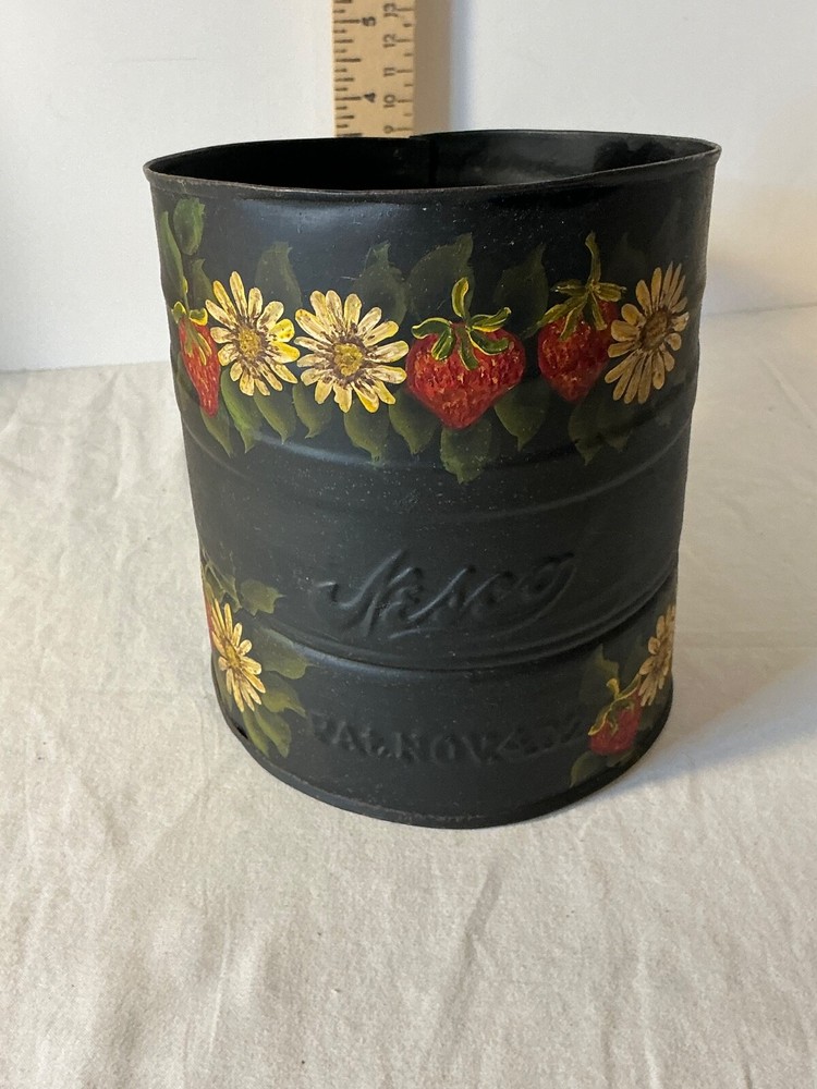 Nesco Vintage Tin flour sifter Side crank handle Floral pattern