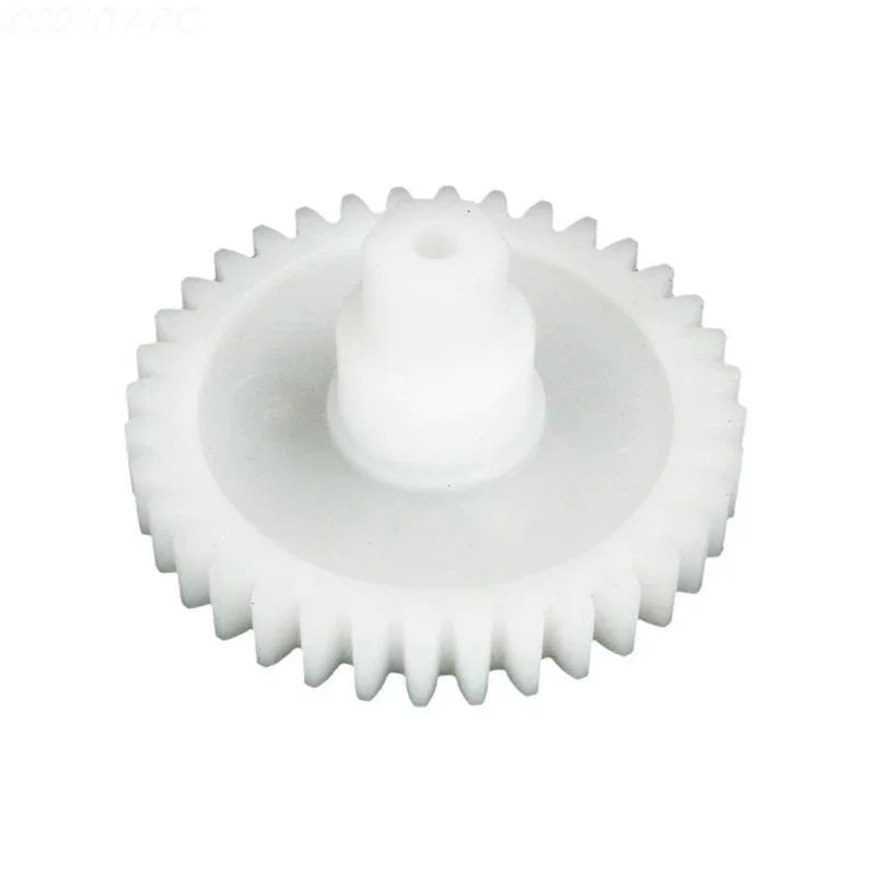 Medium turbine drive gear