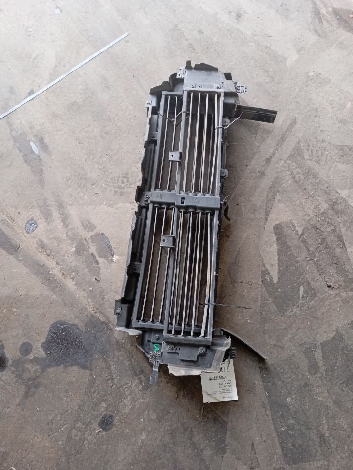 TRAVERSE 2019 Air Shutter 4118695