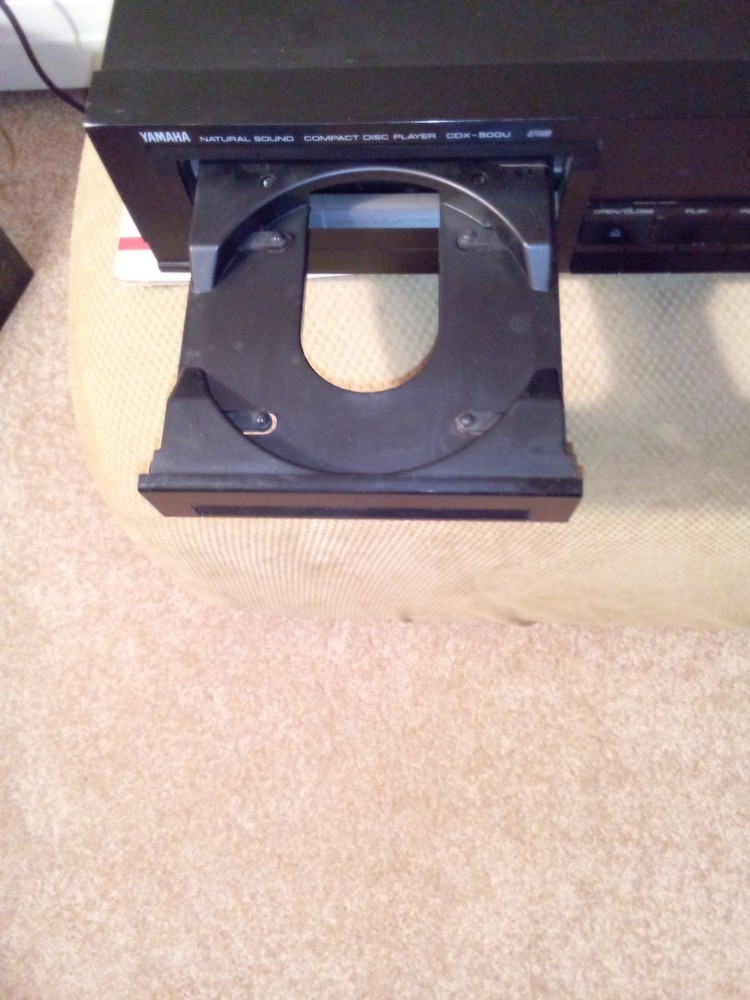 Yamaha CDX 500U CD Player Professionally Serviced w/Remote. Fully functioning.