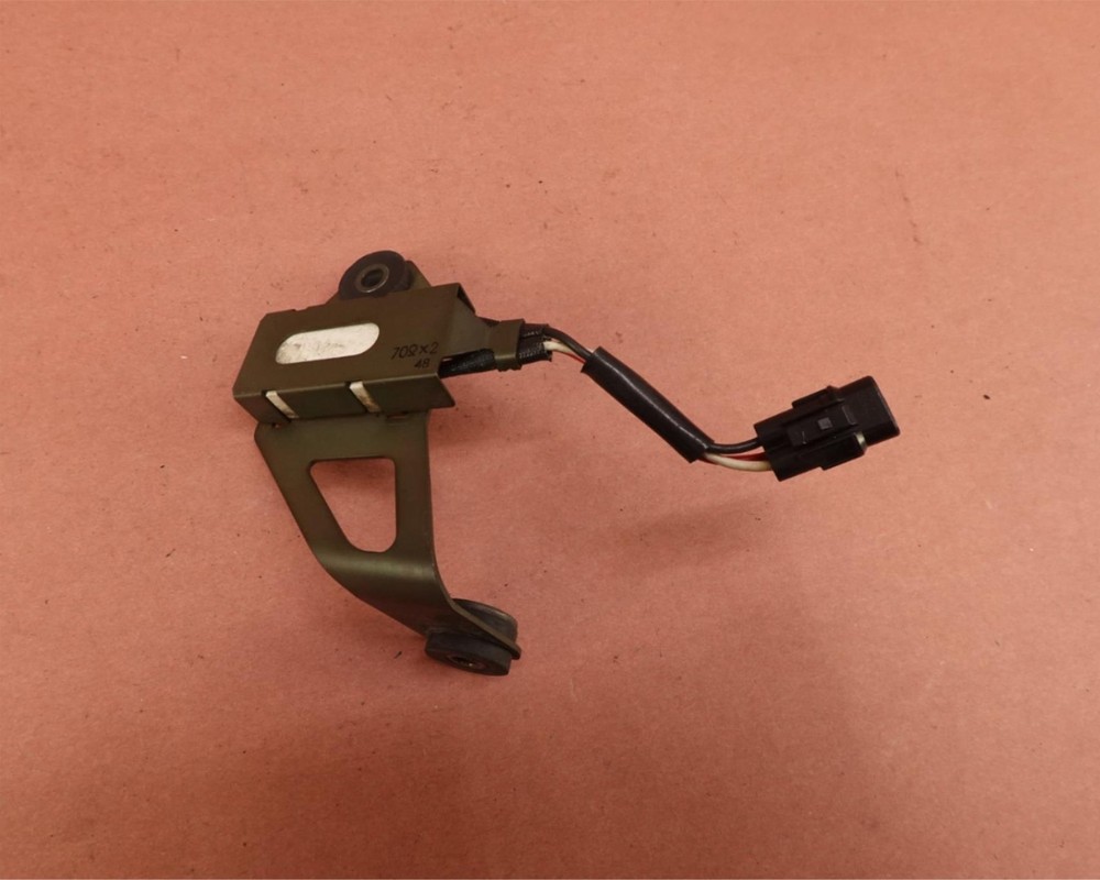 2003 - 2008 Suzuki SV650 Rear Voltage Resistor Sensor