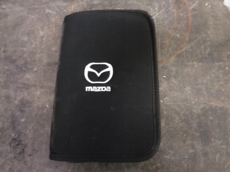 TRIBUTE 2004 Owners Manual 1091294