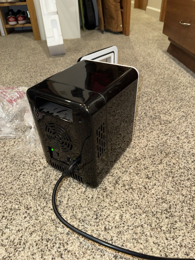 Polar Bear mini Fridge