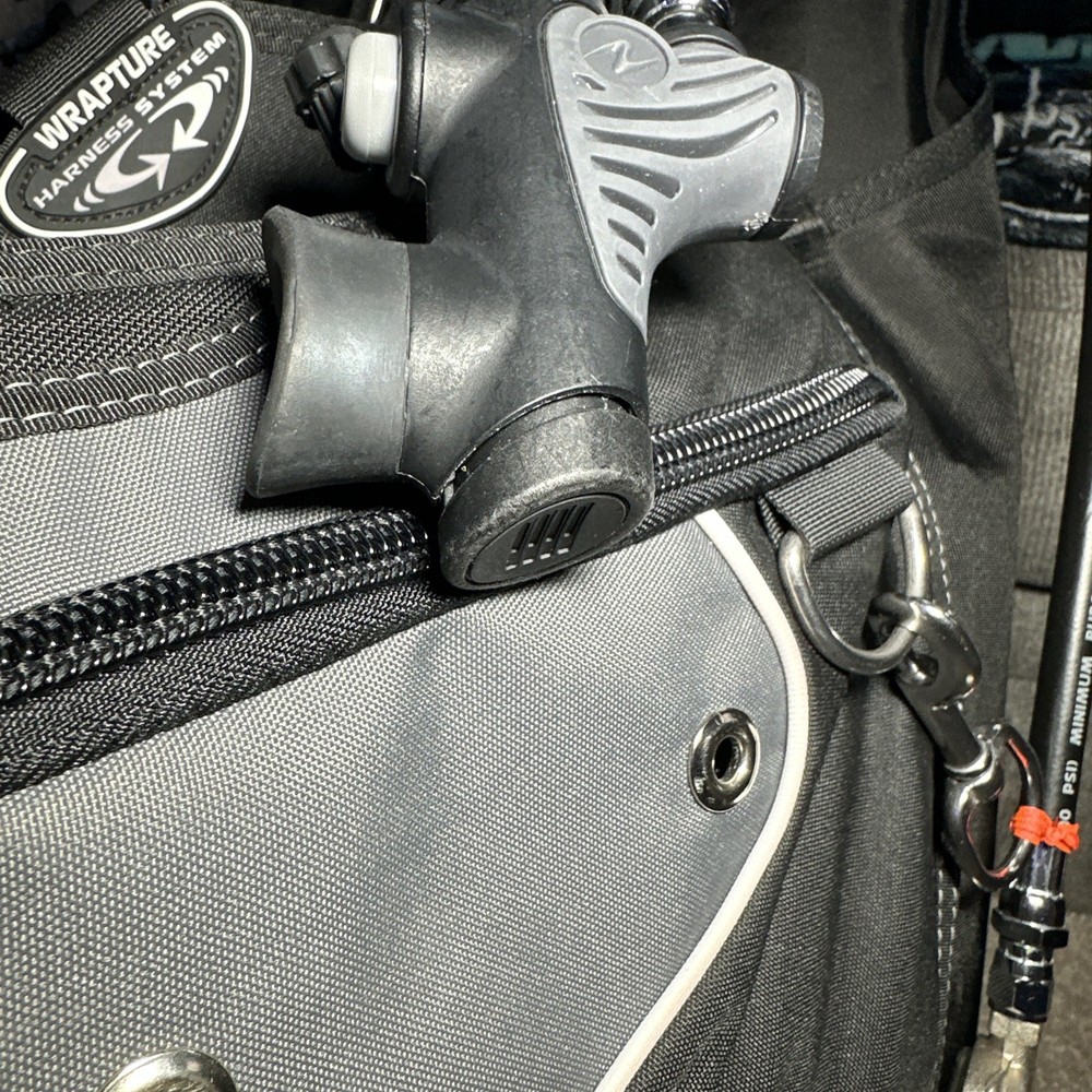 Aqualung Axiom BCD Large