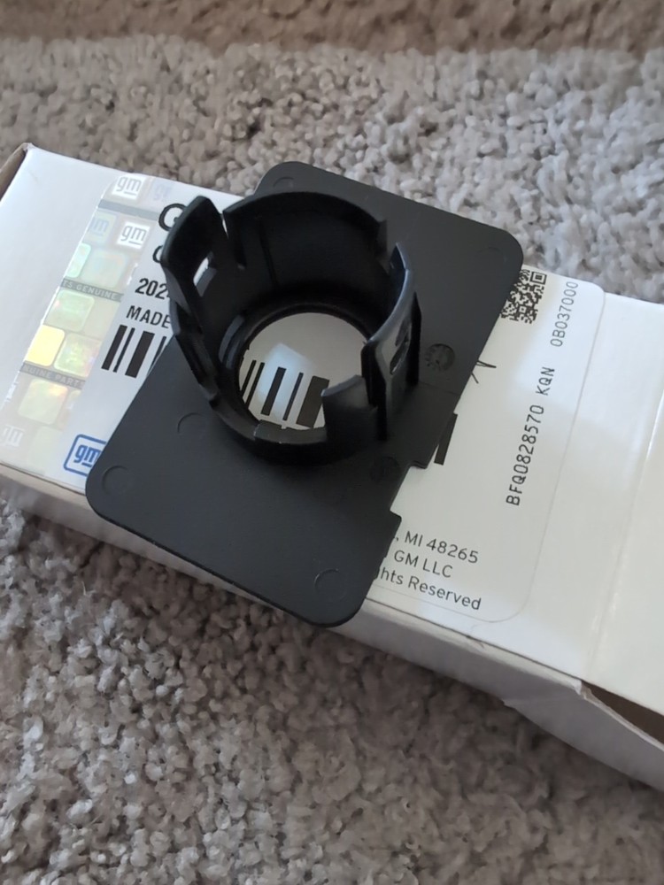 Genuine GM Park Sensor Bracket 84843385