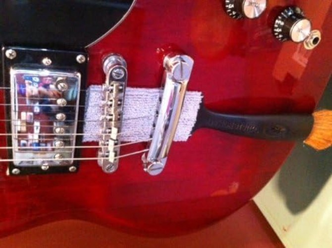 The Nomad String, Body & Hardware Cleaning Tool