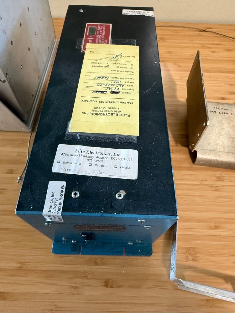 Bendix King KFC200 Autopilot - Computer, Controller, Servos, as shown