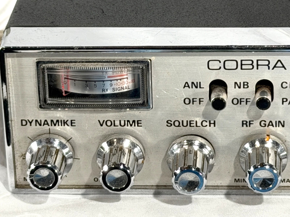 Cobra 29 CB with Mic and assorted cords Untested