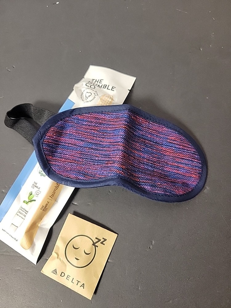 Delta Airlines AMENITY KIT Navy Pouch First Class DELTA ONE Someone Somewhere