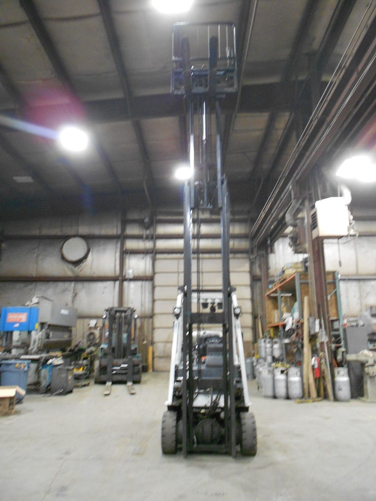 2020 Nissan Model MAP1F2A25LV 5,000#, 5000# LPG Solid Pneumatic Tired Forklift
