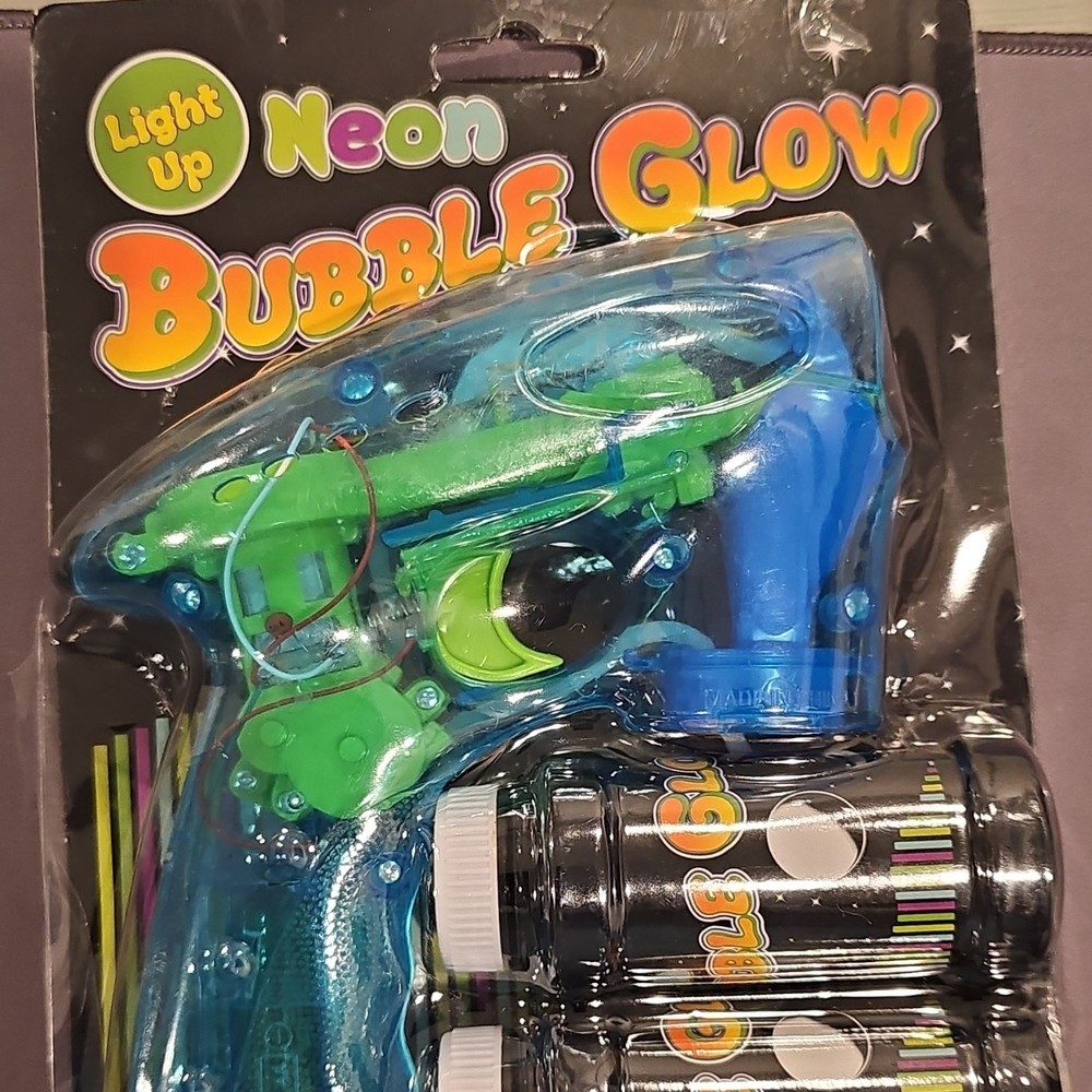 B.O.C.I. Light Up Neon Bubble Glow Bubble Gun with Bubble Solution HP-4752PBP
