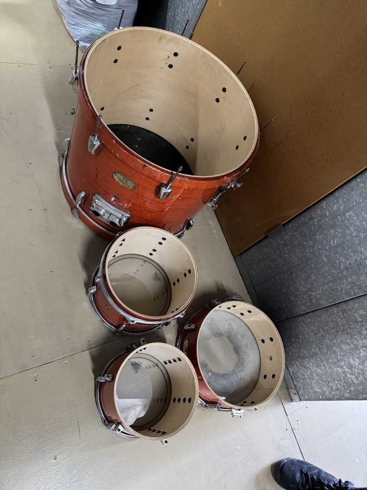 Pearl 4-piece Export Peries Drum set