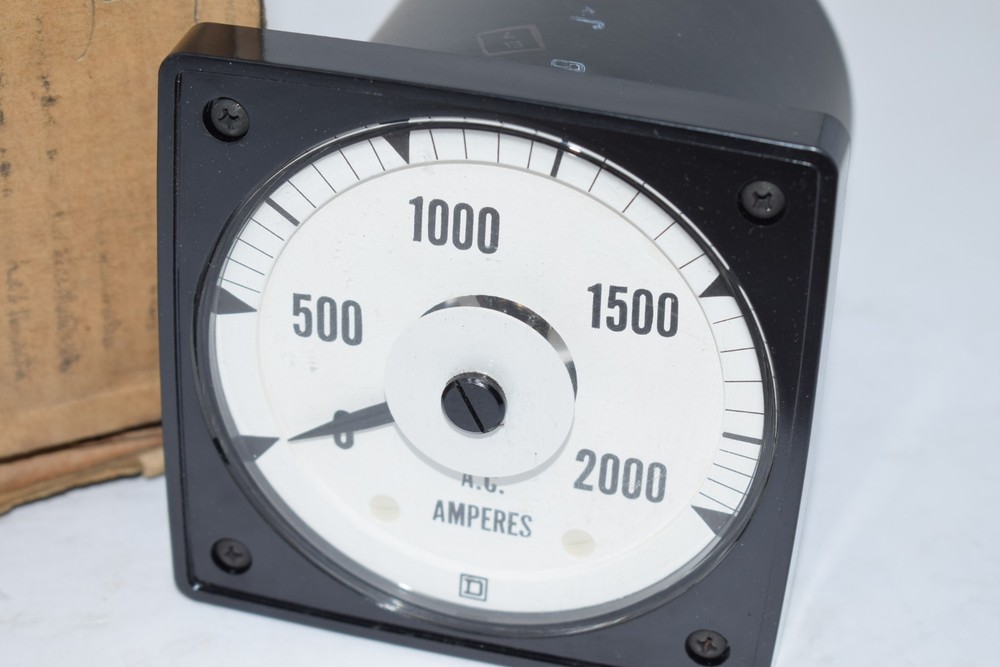 NEW Square D EAIAF AC Ammeter 0-2000 AC Amps Panel Meter
