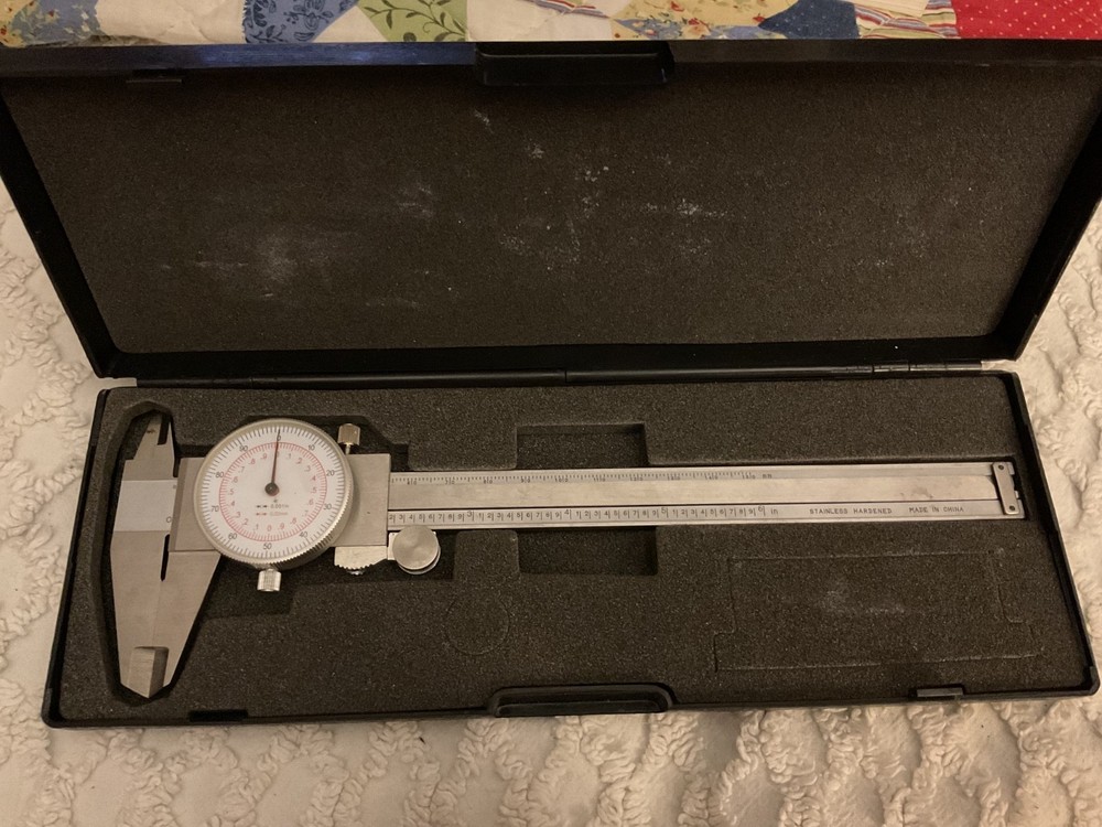 Cen-Tech 6" Dial Calipers
