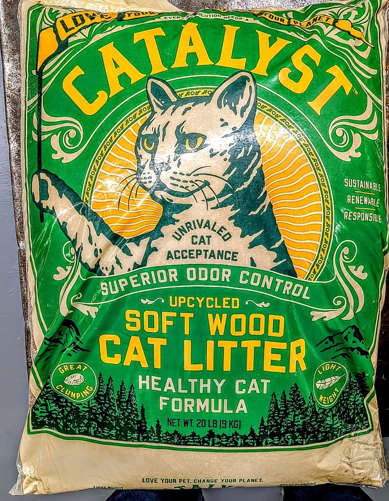 Catalyst Upcycled Soft Wood Healthy Cat Formula Litter 20 lbs
