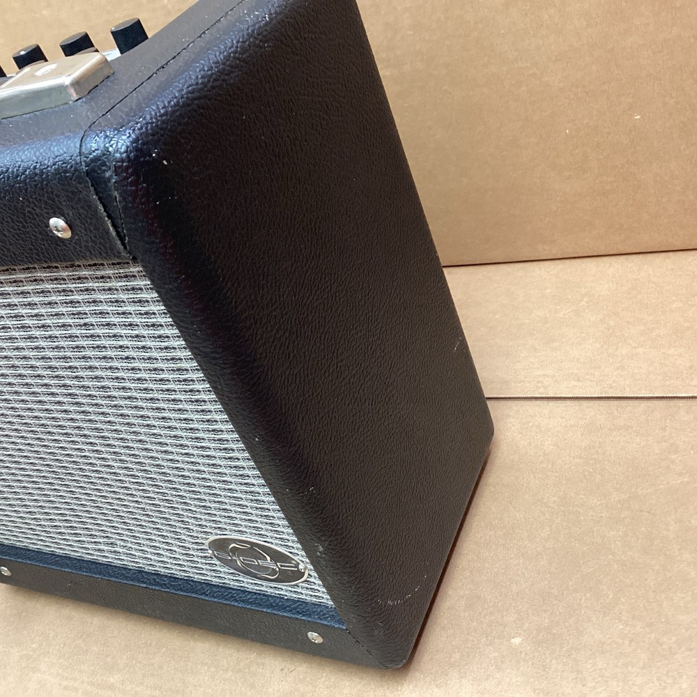 Fender G-Dec Junior Electric Guitar Amp Amplifier Type pr 718