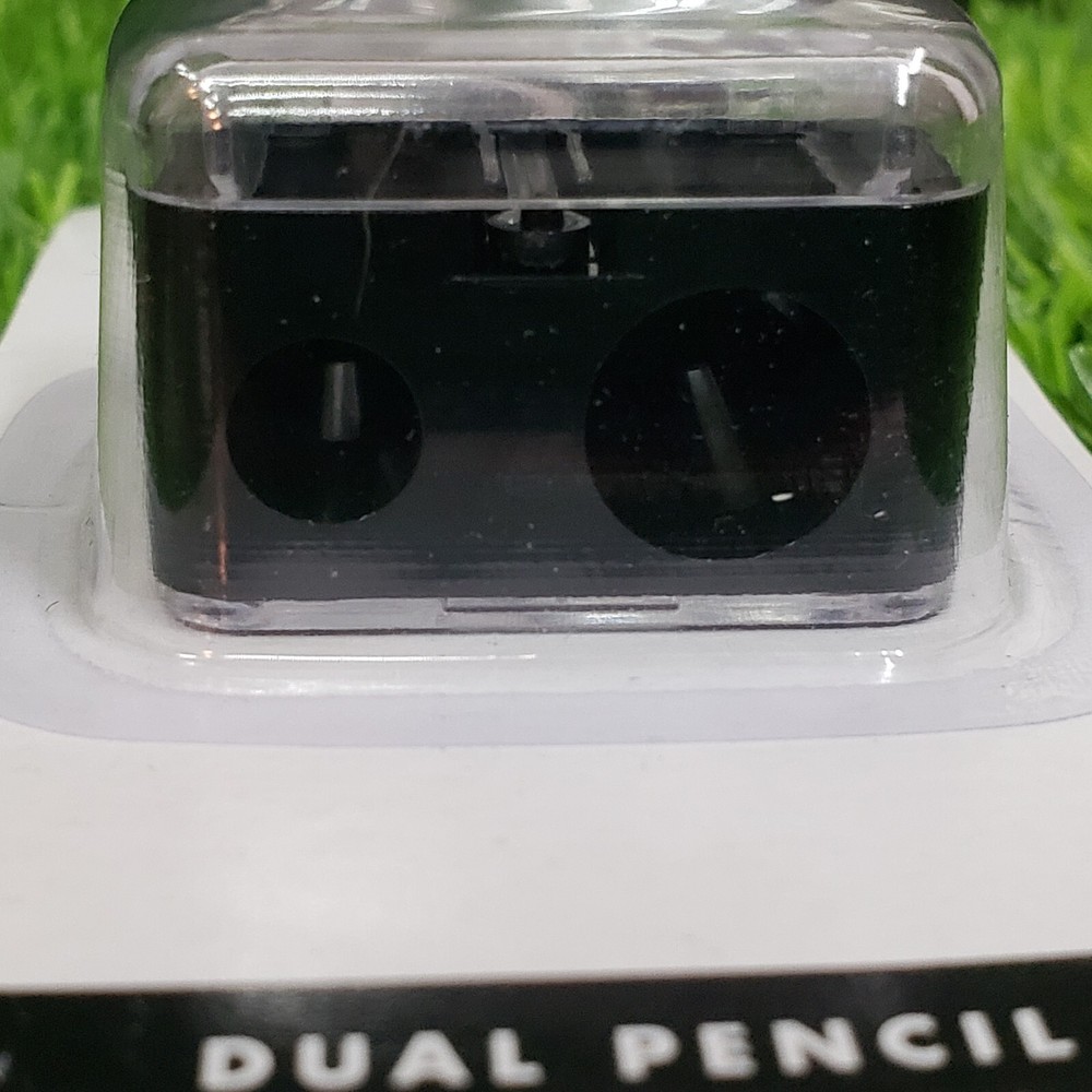 5 Piece ELF Bundle - 3 Brushes - 1 Face Sponge - 1 Sharpener