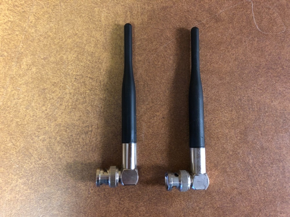 1 Pair Shure Antennas for a Microphone Receiver