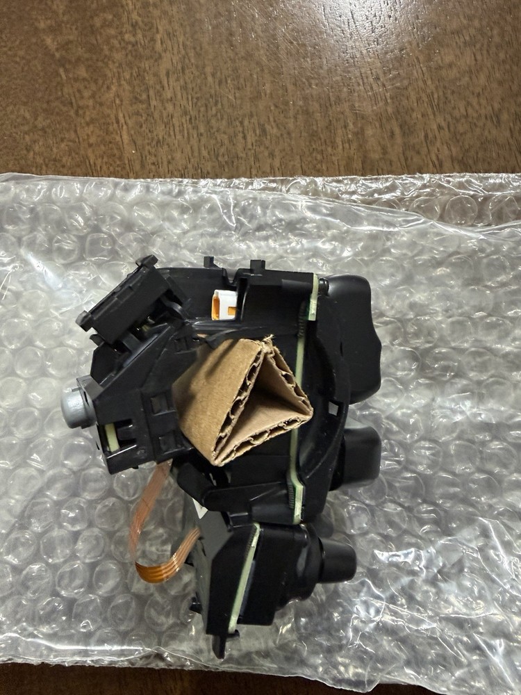 GENUINE HARLEY - HAND CONT,SWITCHPACK,LH,AUD,ME -71500562