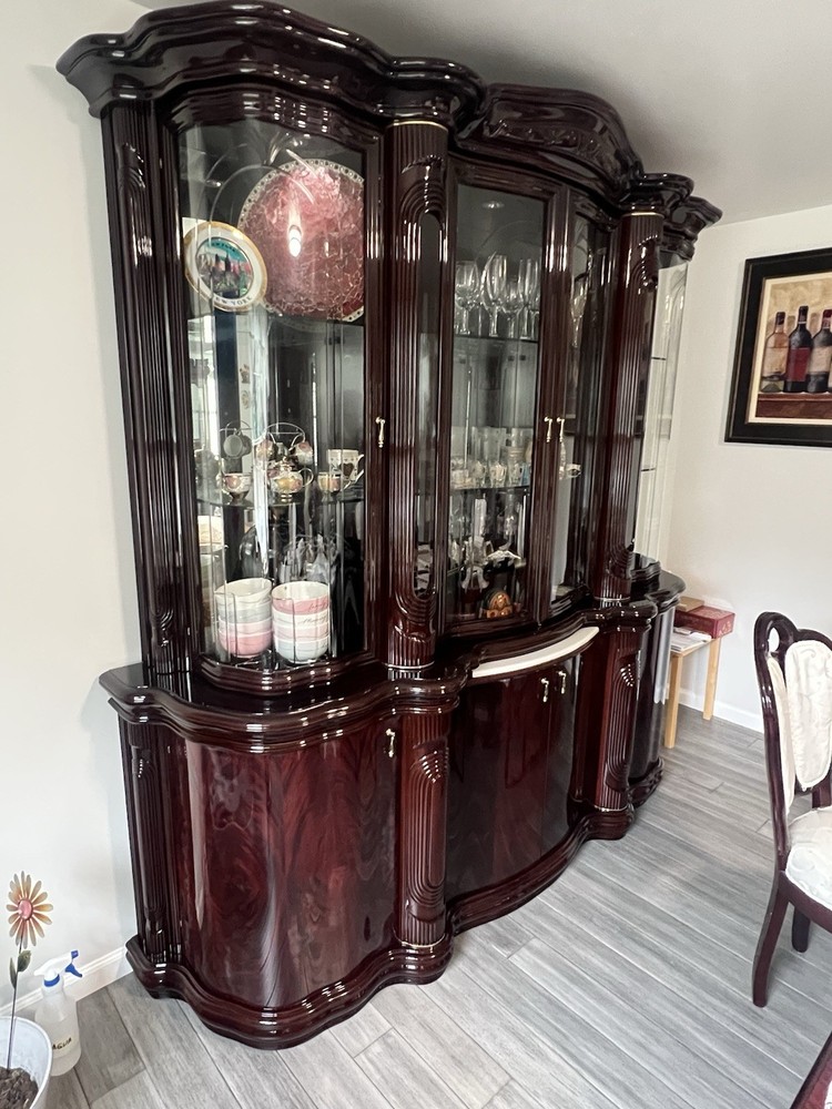 Dining Set !! Downsizing Moving Sale