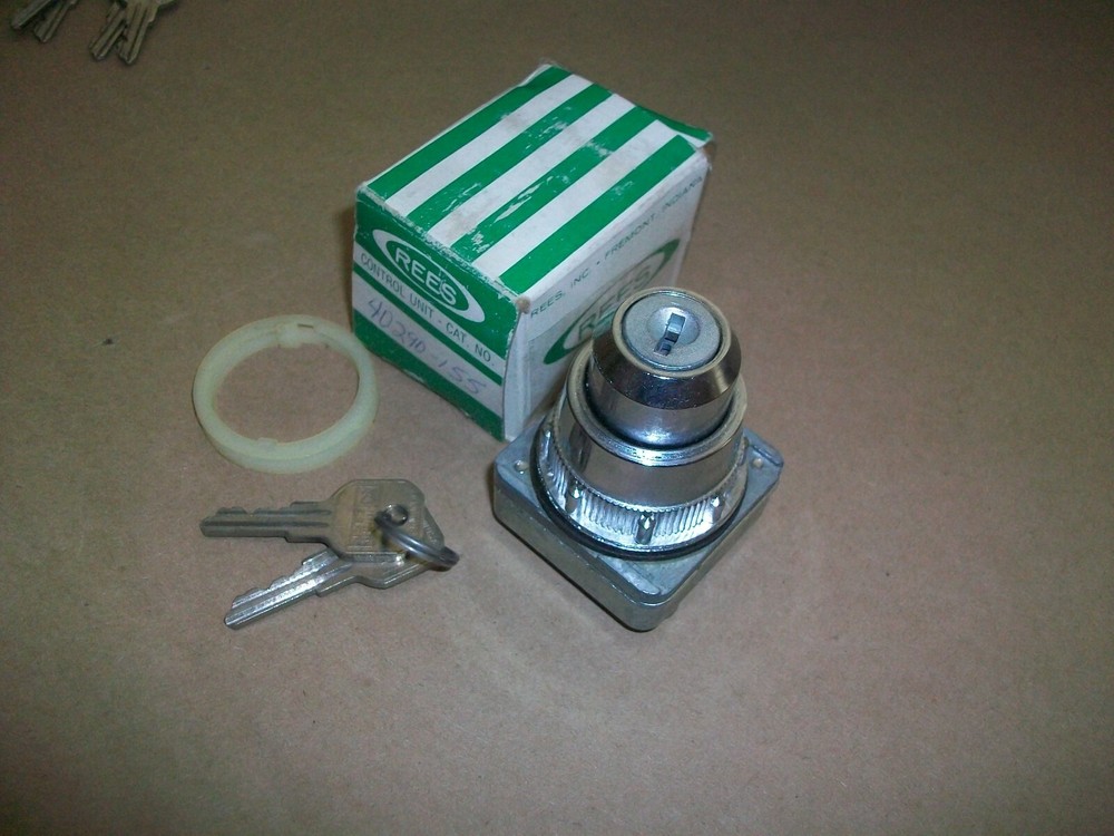 REES 4 Position Keyed Selector Switch Cylinder Lock 40290-155 NEW IN BOX