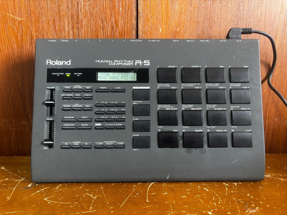 Roland R-5 Human Rhythm Composer Drum Machine NEW INTERNAL BATTERY