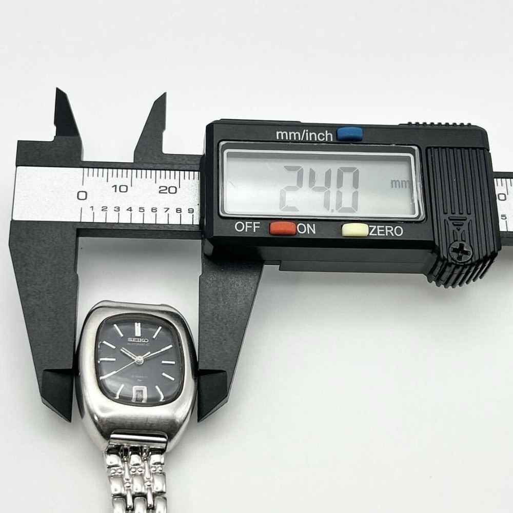 SEIKO Working Automatic Watch with Date Display, 21 Jewels, Black Dial, Silver