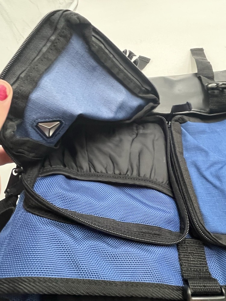 Gap Y2k Blue/Black Utilty Bag With Multiple Compartments