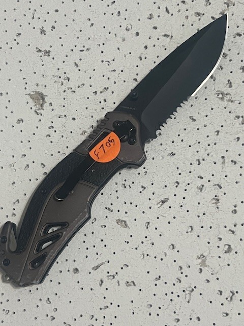 Smith & Wesson 1100038 Black Linerlock Assisted EDC Folding Knife —