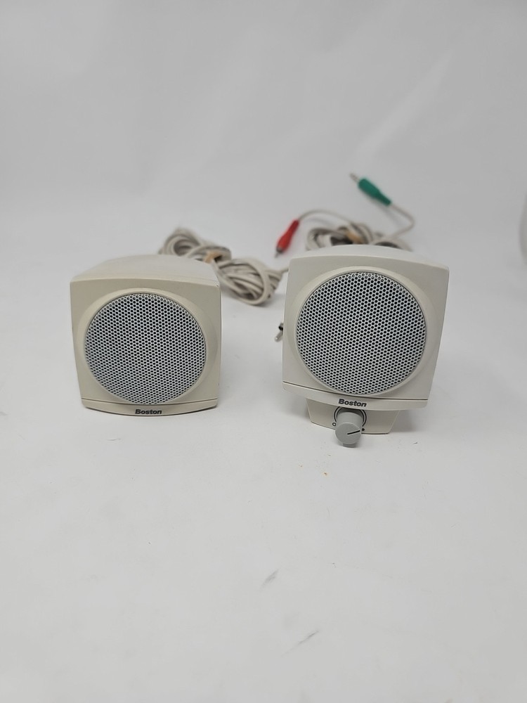 Boston BA635 Computer Satellite Speakers Missing Both Foot Stands