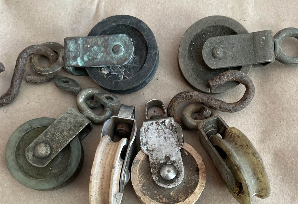 Vintage Pulley Lot Rustic Primitive 6 Pcs