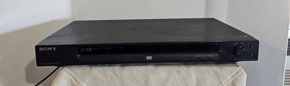 Sony DVD Player DVP-NS325 Black Light Easy Size NIB!