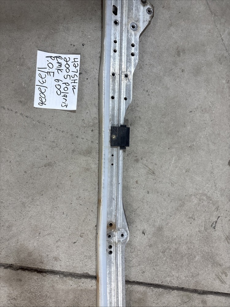 2005 Polaris RMK 600 left side skid rail slide runner 427