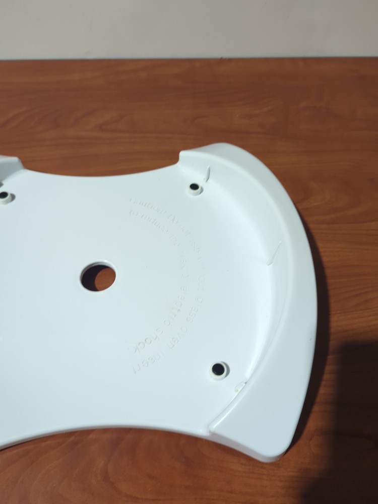 Thane Flavor Wave Deluxe Oven MHO1200 Replacement Part White Plastic Bottom Base