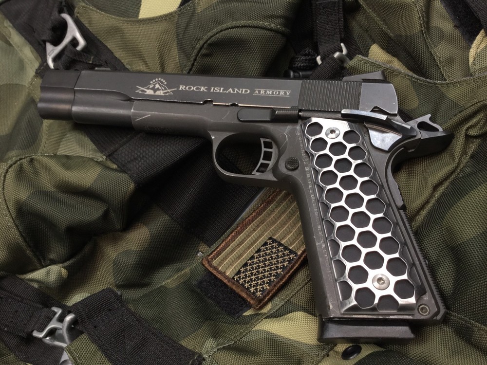 1911 Grips Government Commander "Apocalypse HIVE" BRUSHED SURFACE/ BLACK CORE
