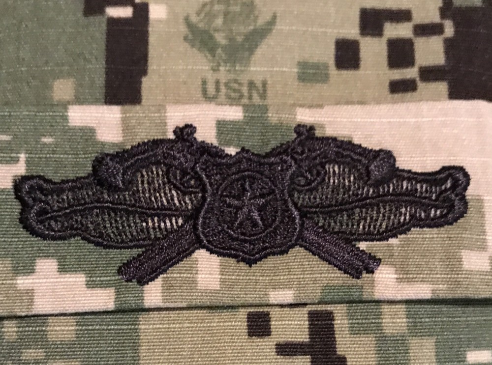 US Navy Basic Security Forces Specialist Badge NWU Type III Sew-On USN