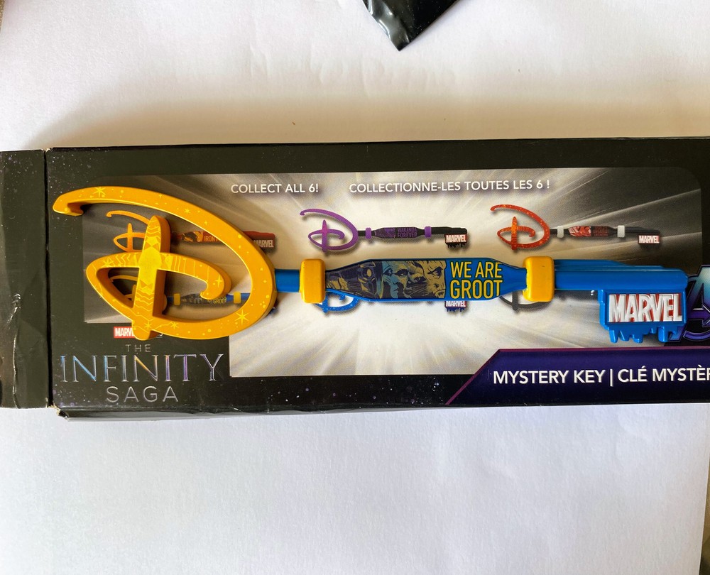 Disney Store Opening Ceremony Key Marvel Infinity Saga - Groot New