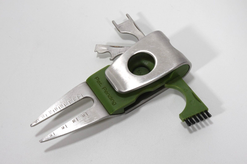 The Smart Golfer Multi-Tool