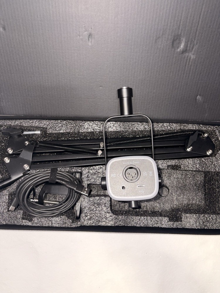 Am8t Gaming Microphone Lit