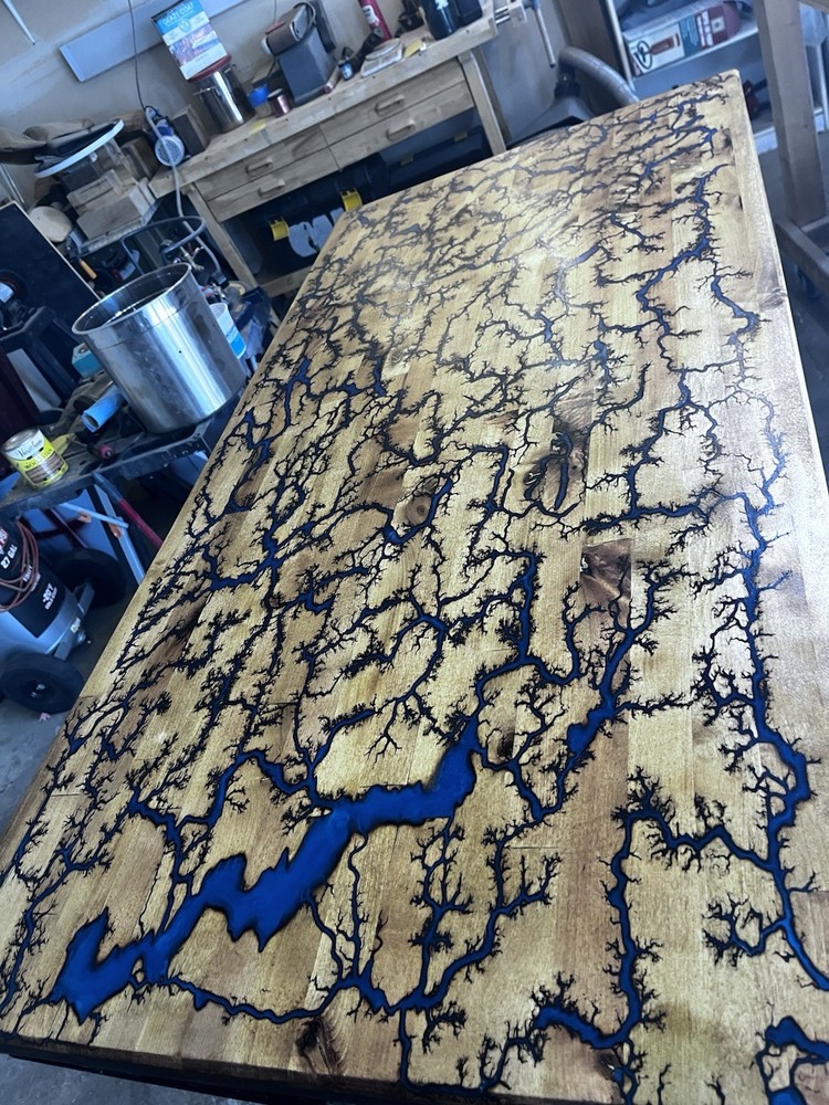 Adjustable Height Work Bench