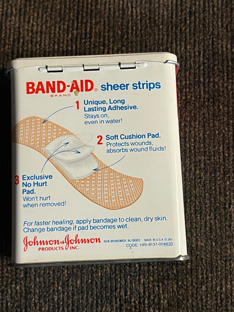 VINTAGE Value Pack Band-Aid Tin Adhesive Bandage Plastic Strips - EMPTY - Clean