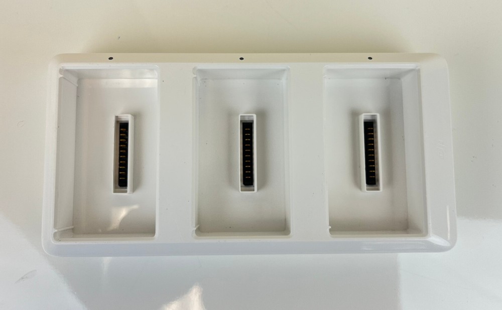 DJI Battery Charging Hub for Phantom 4 Quadcopter