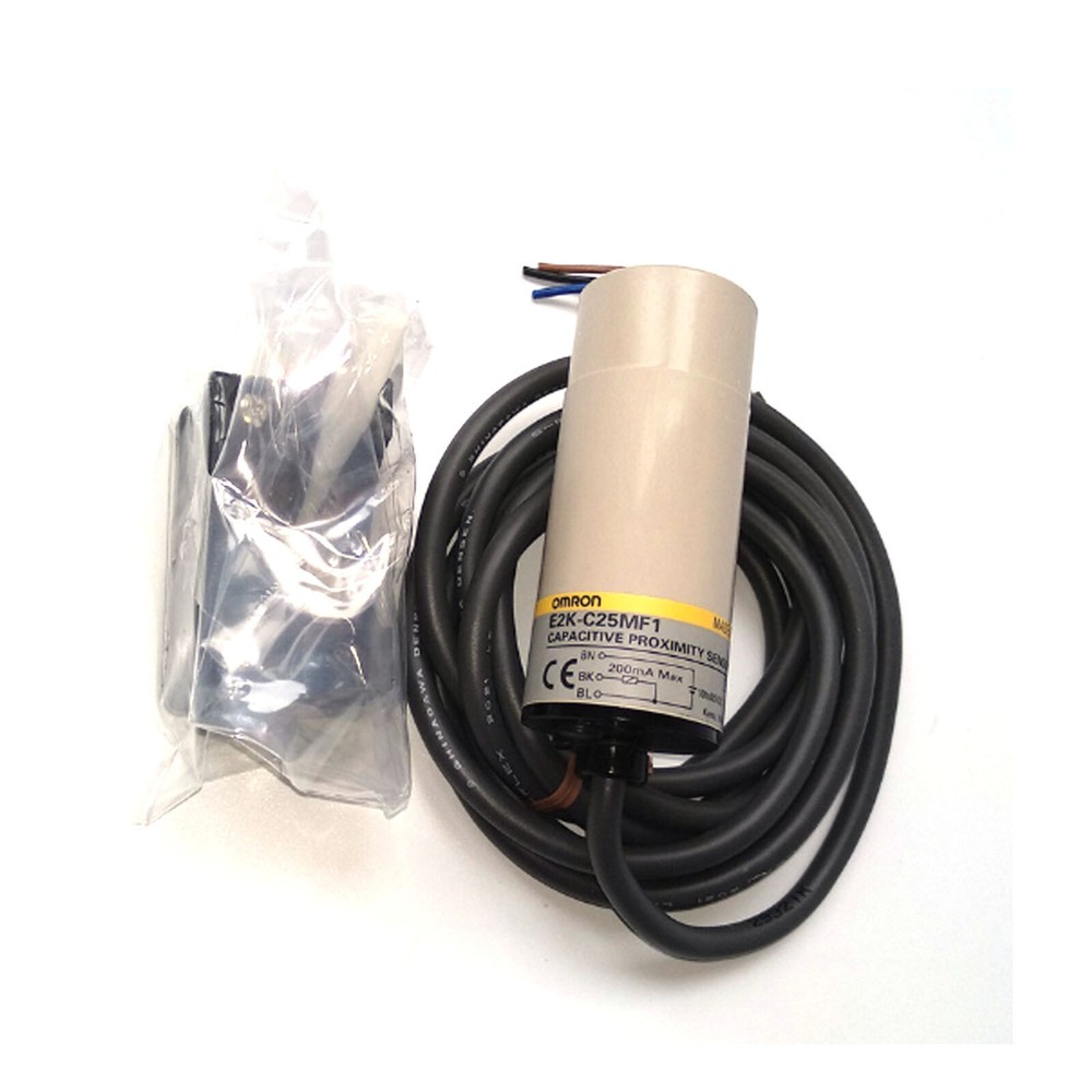 New in Box OMRON E2K-C25MF1 Photoelectric Switch
