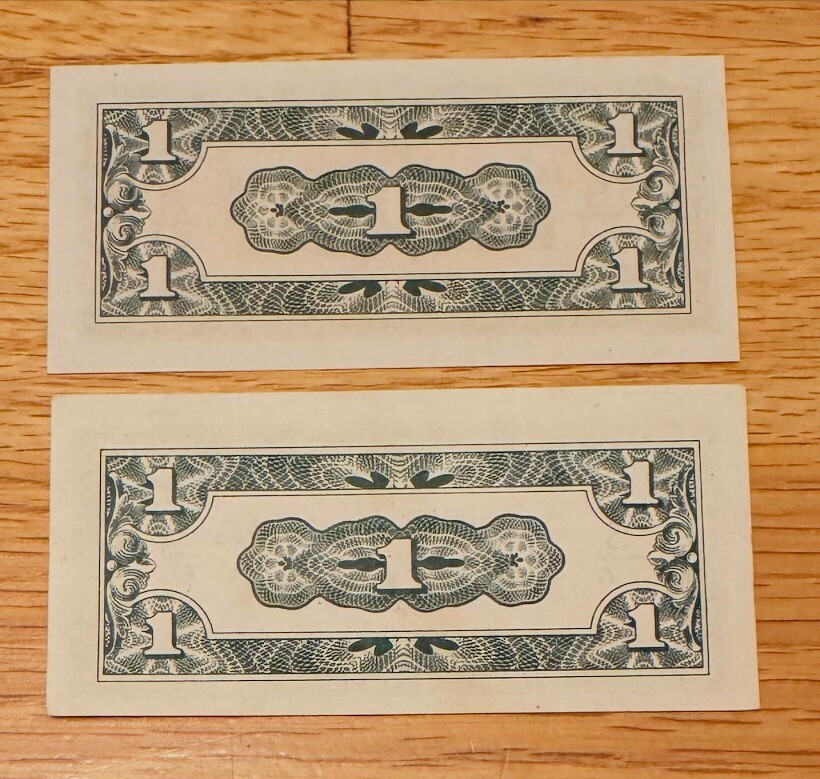 2 different Netherlands Indies JIM WWII notes 1 Cent - both crisp uncirculated