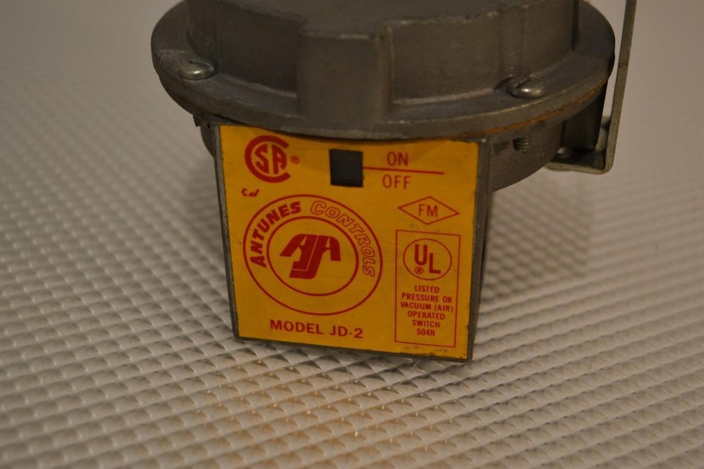 ONE USED ANTUNES CONTROLS PRESSURE SWITCH JD-2.