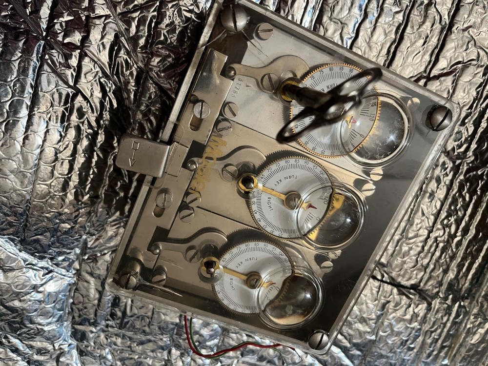 Mosler Safe Timer with key perfect working order