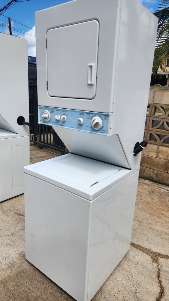 Kenmore 24" Stackable Washer & Dryer (Gas)