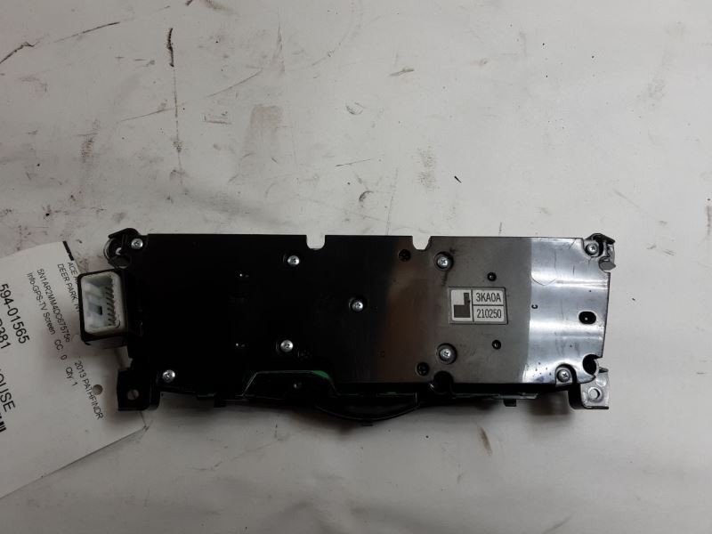 Info-GPS-TV Screen Control Screen Dash Mounted Fits 13-16 PATHFINDER 302282