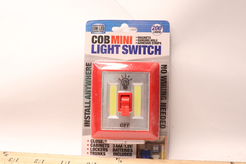 COB LED Mini Manual Battery Powered LED Light Switch 702467